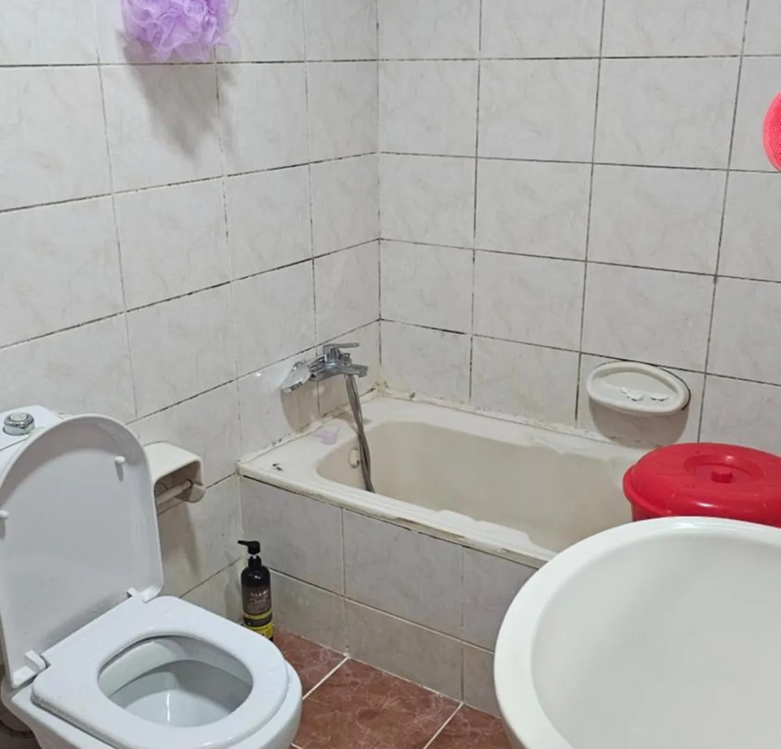 Tobby'S - Cozy Stay In The Heart Of Sharjah With Balcony - For Families Only Or Executive Ladies - With 2 Shared Washrooms 0*,  United Arab Emirates