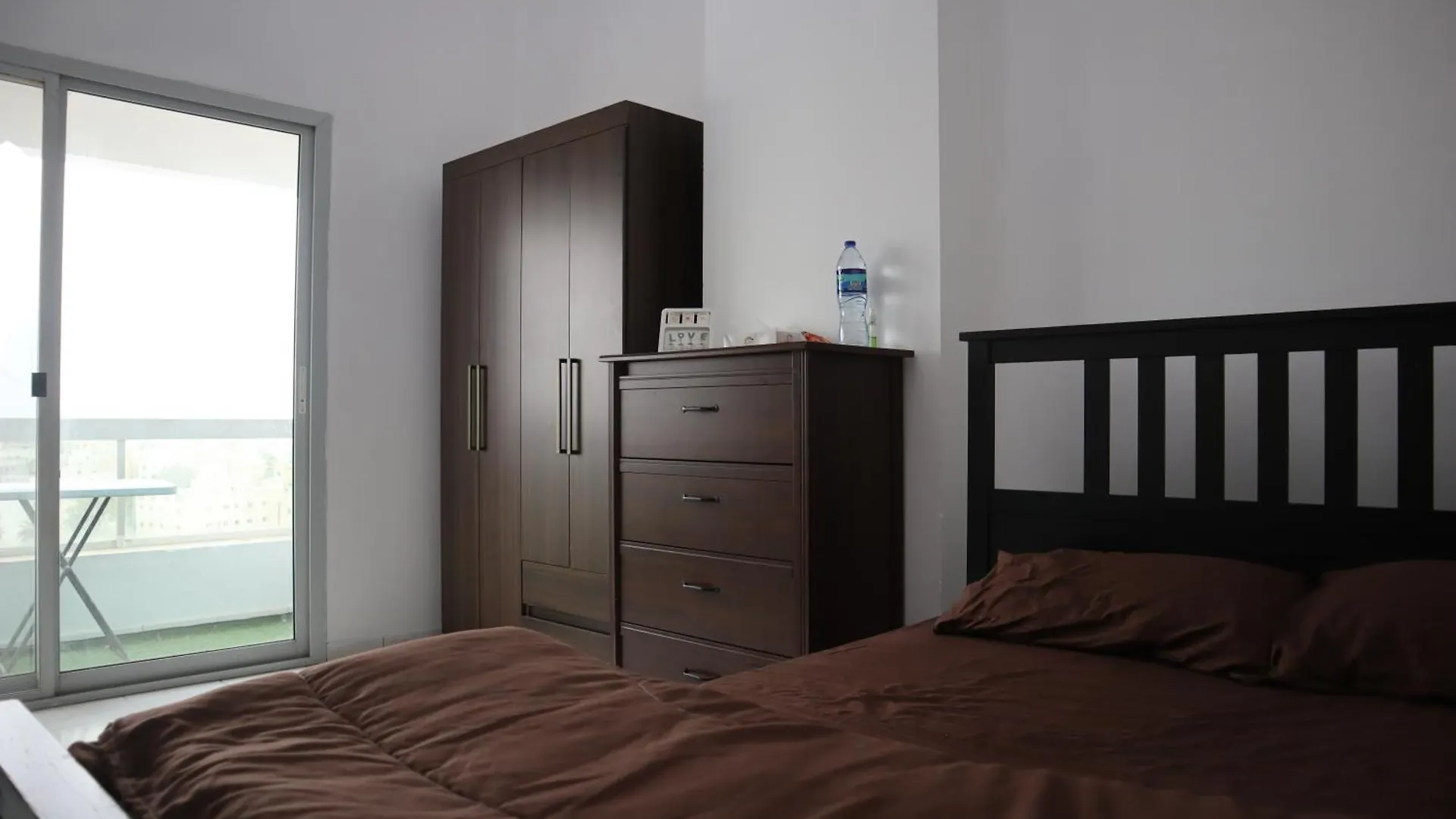 Homestay Tobby'S - Cozy Stay In The Heart Of Sharjah With Balcony - For Families Only Or Executive Ladies - With 2 Shared Washrooms