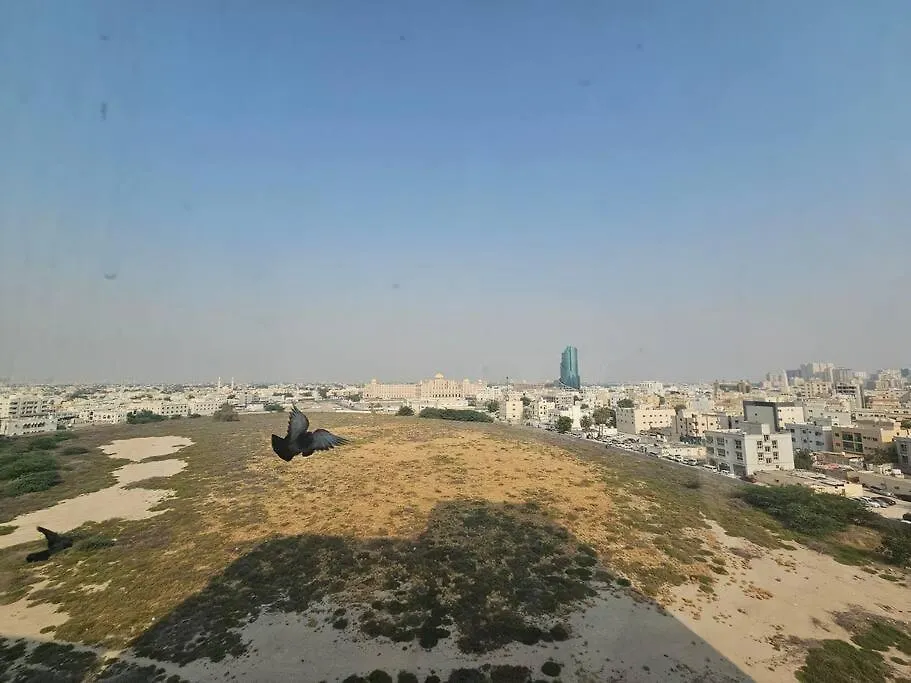 Tobby'S - Cozy Stay In The Heart Of Sharjah With Balcony - For Families Only Or Executive Ladies - With 2 Shared Washrooms 0*,