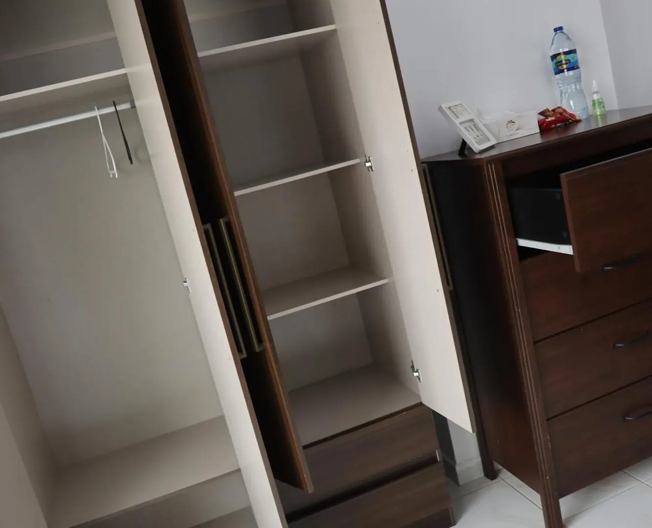 Tobby'S - Cozy Stay In The Heart Of Sharjah With Balcony - For Families Only Or Executive Ladies - With 2 Shared Washrooms